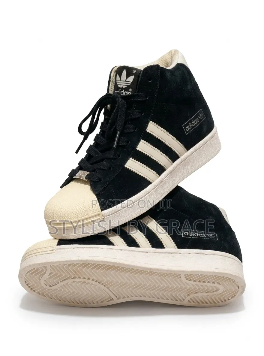 Adidas Sneakers