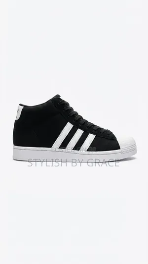 Adidas Sneakers
