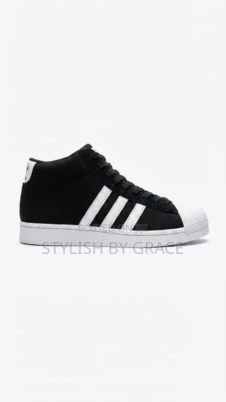 Adidas Sneakers