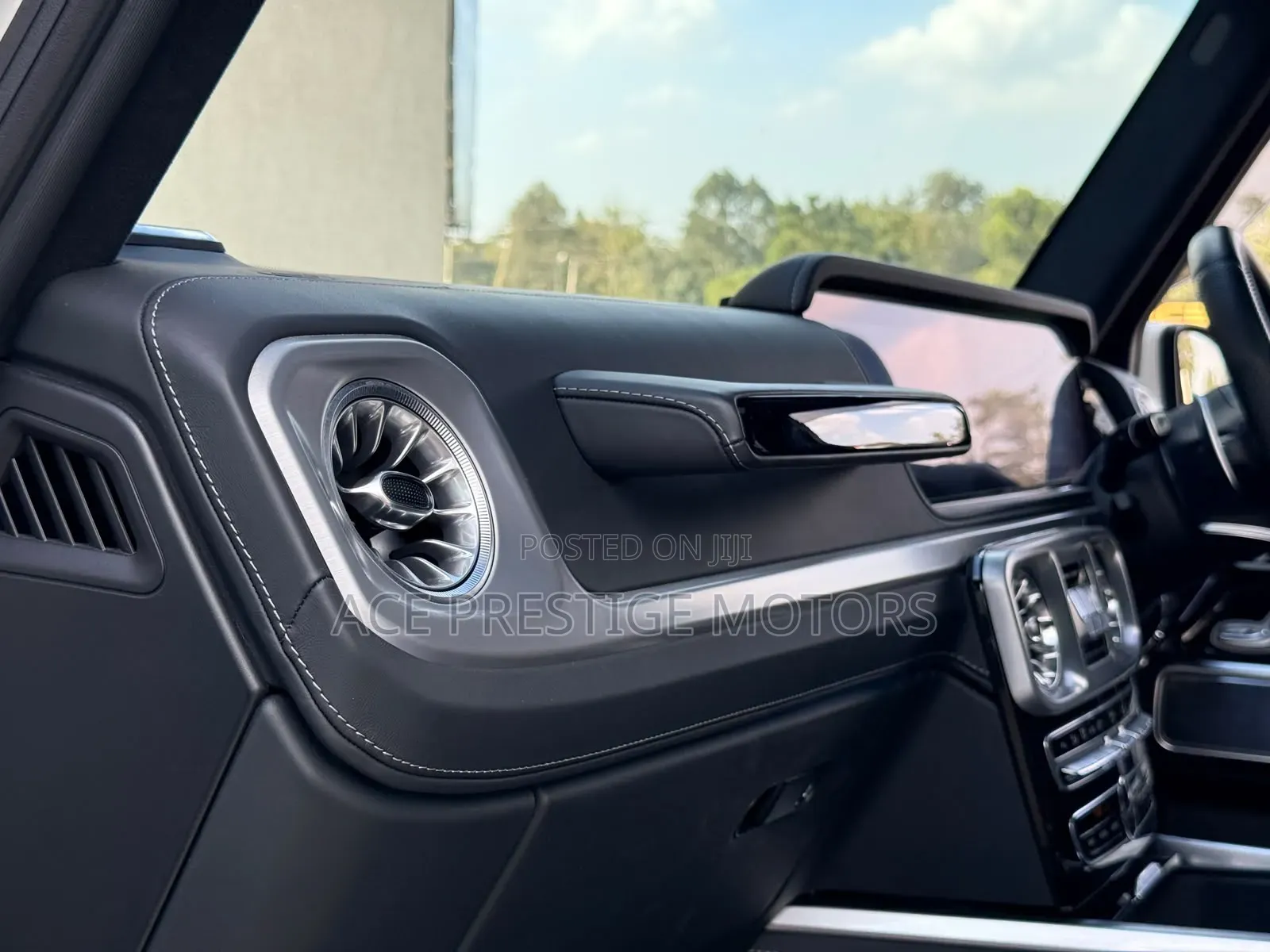 Mercedes-Benz G-Class 2019 White