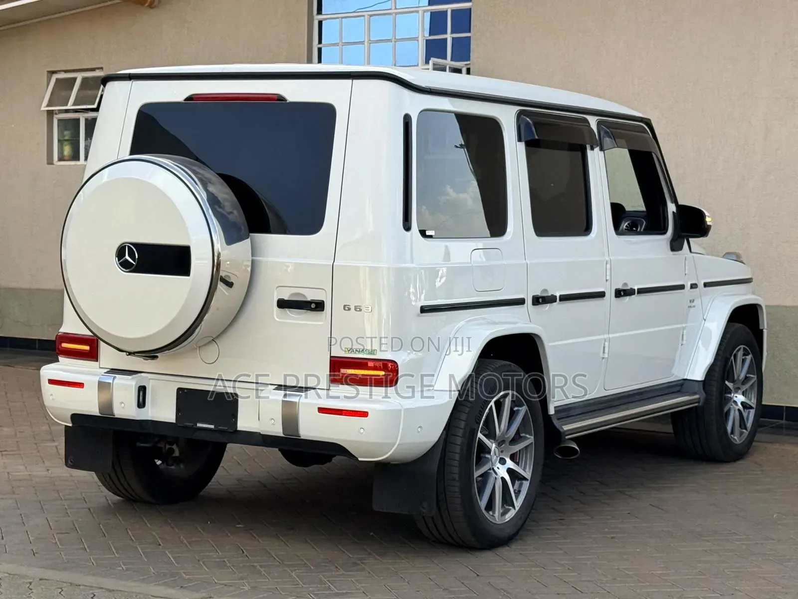 Mercedes-Benz G-Class 2019 White
