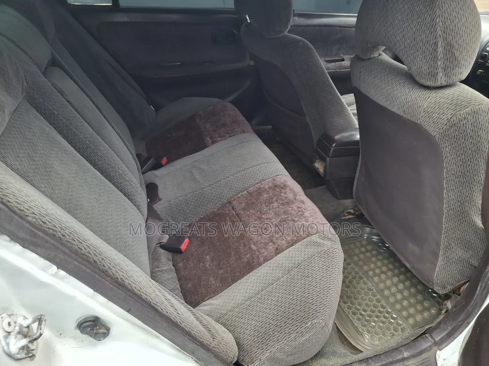 Toyota Corolla 1998 White