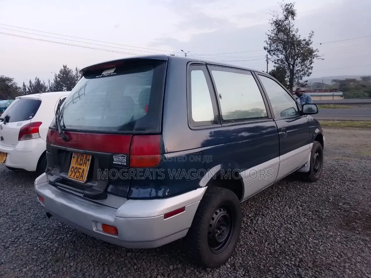 Mitsubishi RVR 1998 Blue
