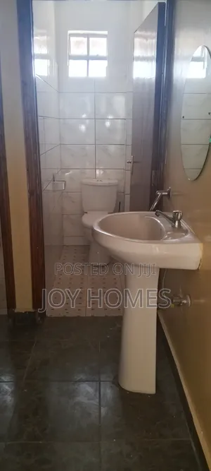 2bdrm Apartment in Junction, Complex Utawala for rent