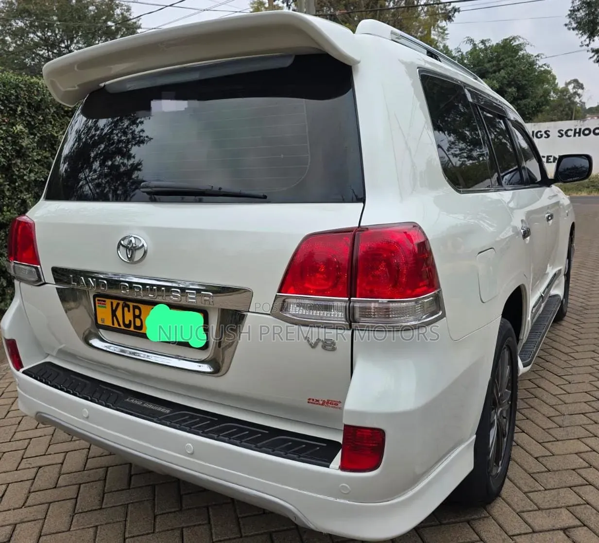 Toyota Land Cruiser 2008 White