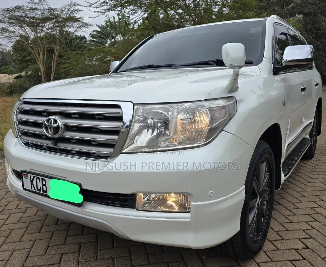 Toyota Land Cruiser 2008 White