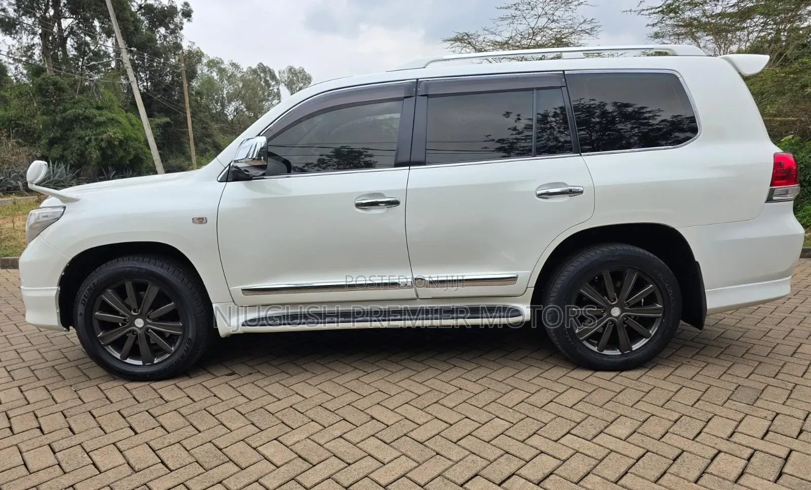 Toyota Land Cruiser 2008 White