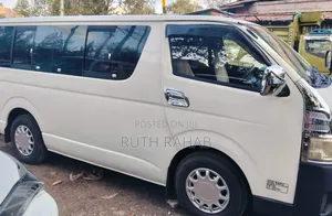 Toyota HiAce 2012 White