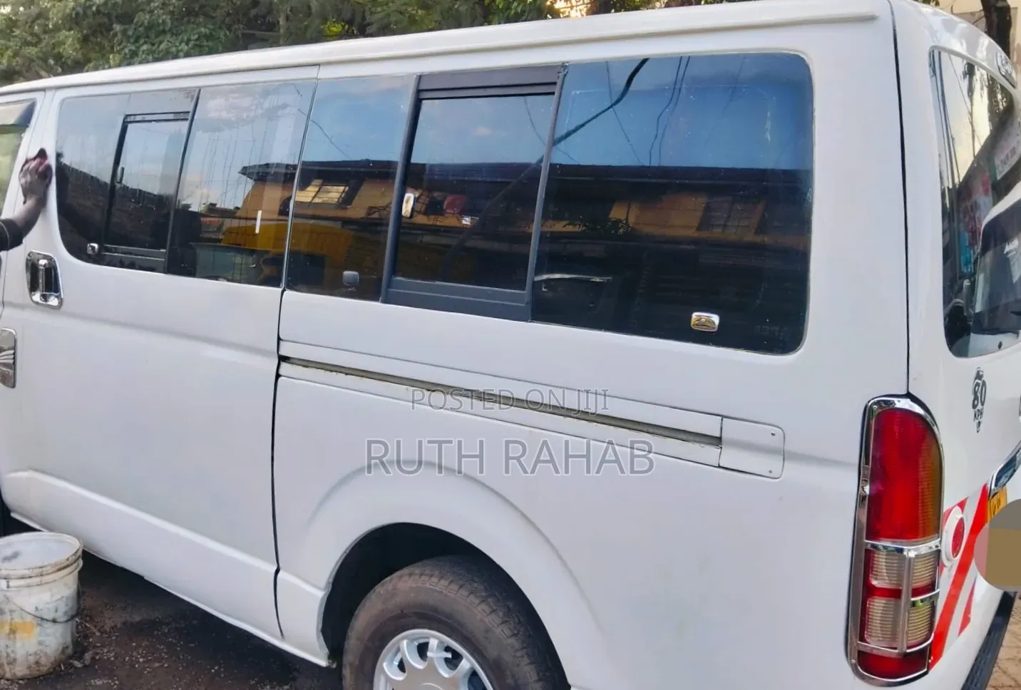 Toyota HiAce 2012 White