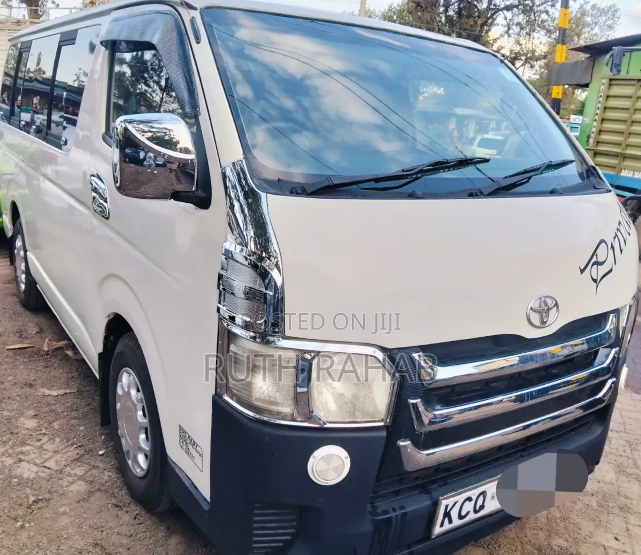 Toyota HiAce 2012 White