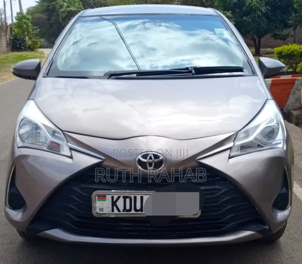Toyota Vitz 2018 Brown