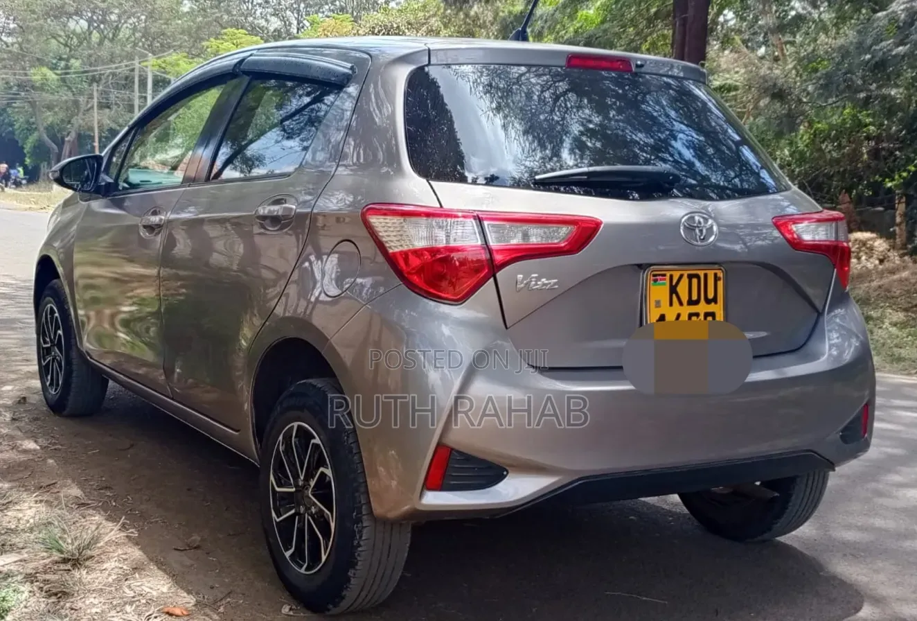 Toyota Vitz 2018 Brown