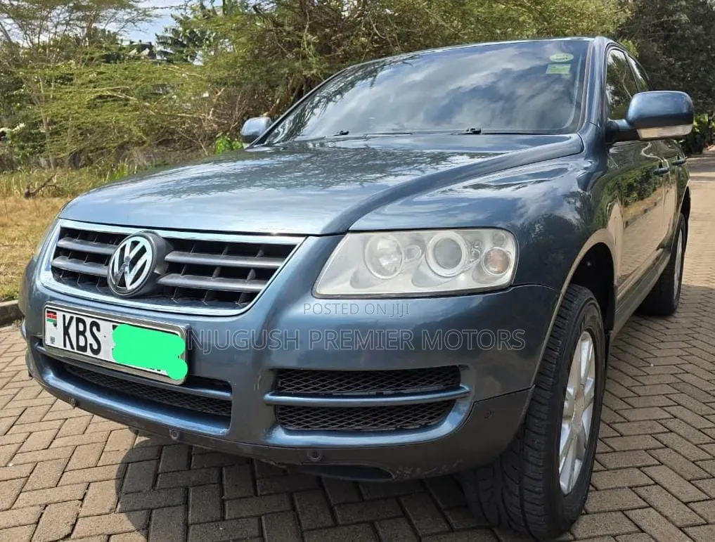 Volkswagen Touareg 2006 Gray
