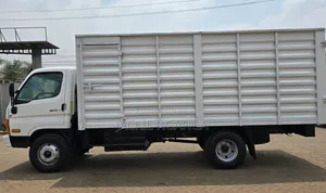 Hyundai Hd 72 2018 White
