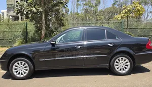 Mercedes-Benz E280 2007 Blue