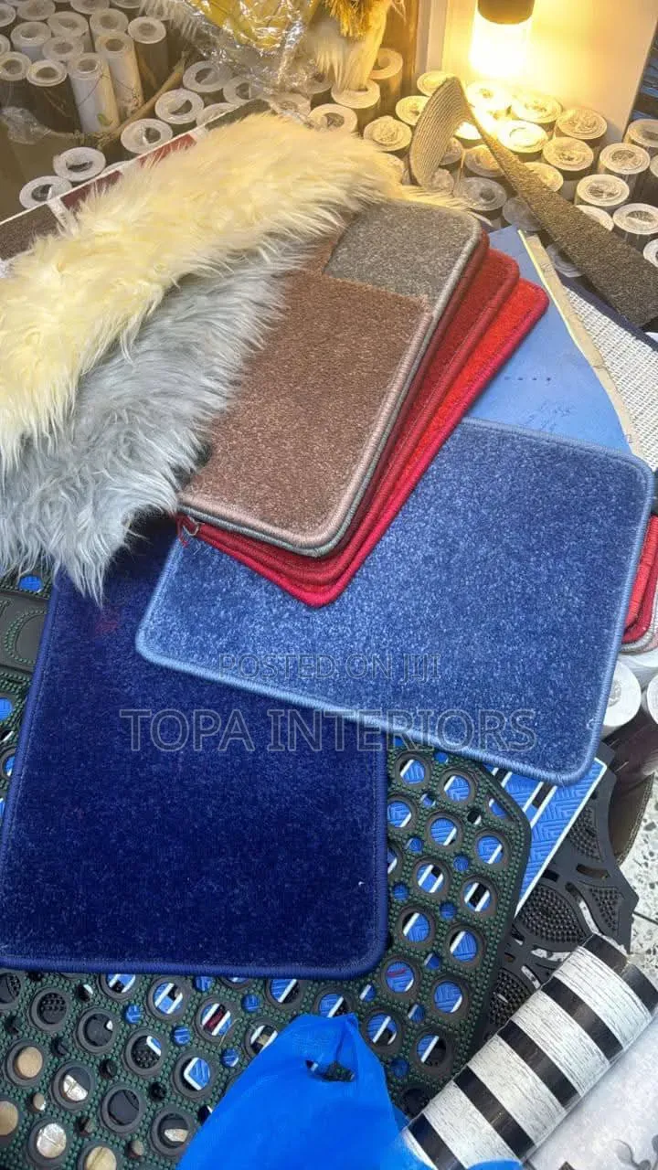 Thick and Warm Wall to Wall Floor Mats for Home and Office Carpeting