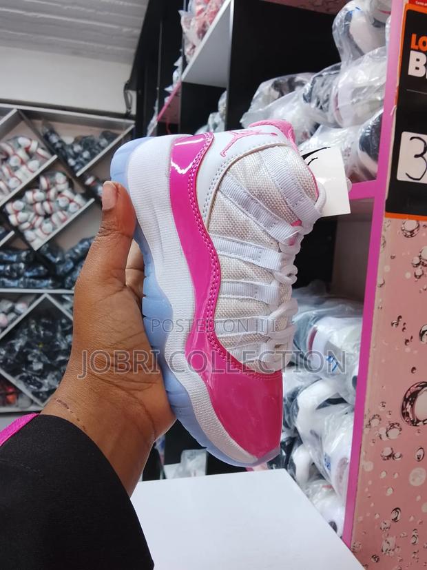Air Jordan 11 Pink White Kids Sneakers