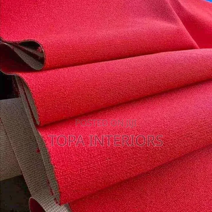 Non Fluffy 4mm Thick Easy to Clean Red Carpets for Church and Office