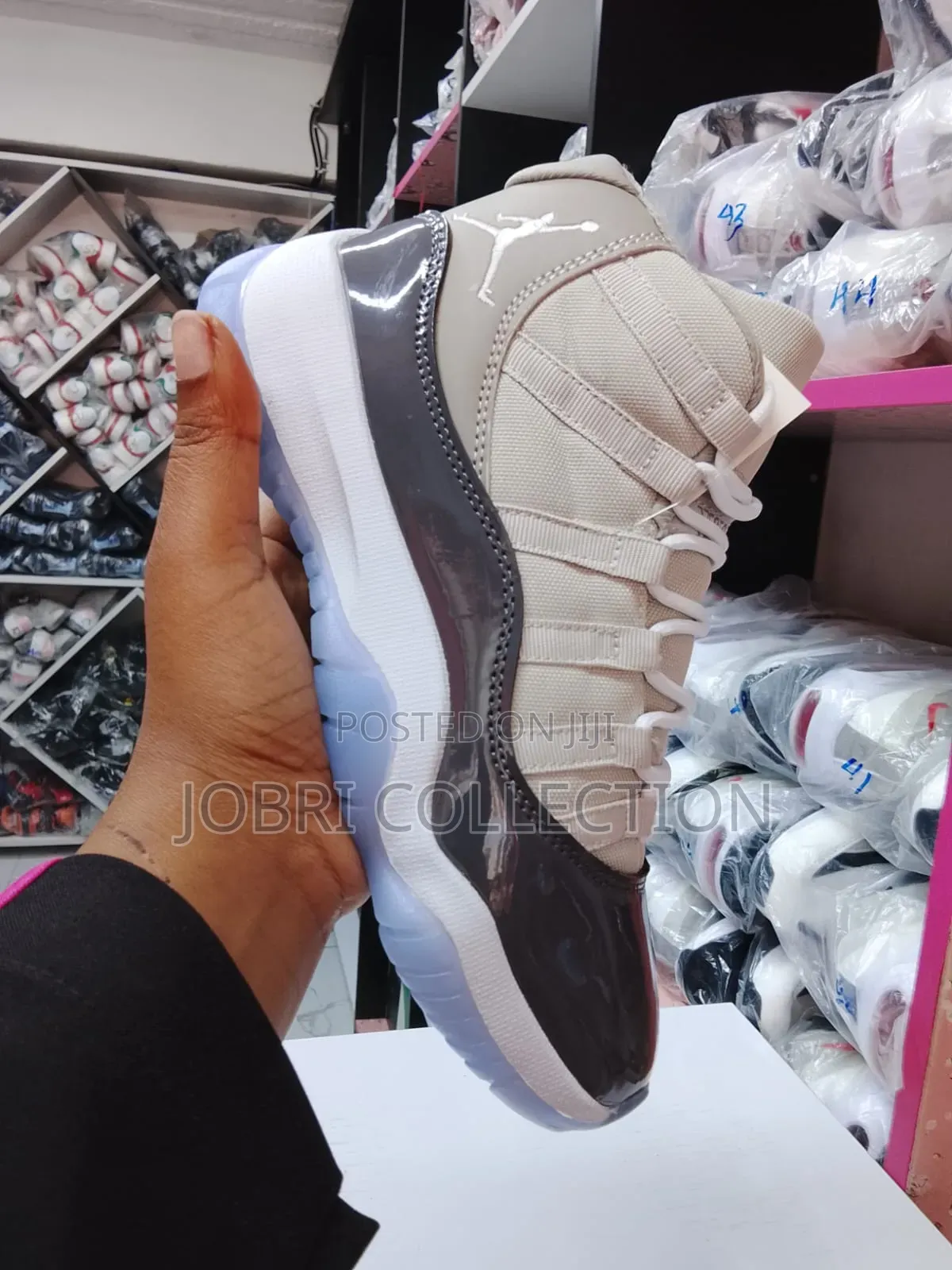 Air Jordan 11 Grey Kids Sneakers