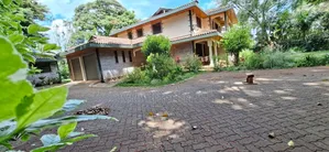 5bdrm House in Nyari for sale