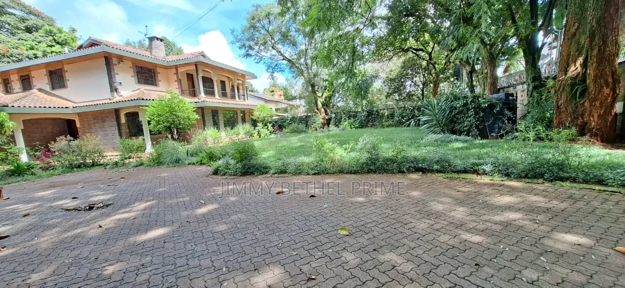 5bdrm House in Nyari for sale