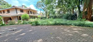 5bdrm House in Nyari for sale