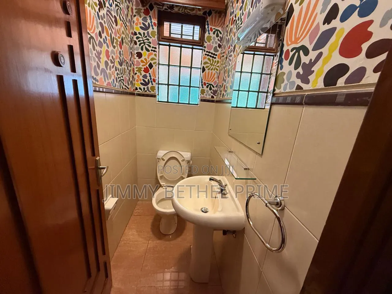 5bdrm House in Nyari for sale