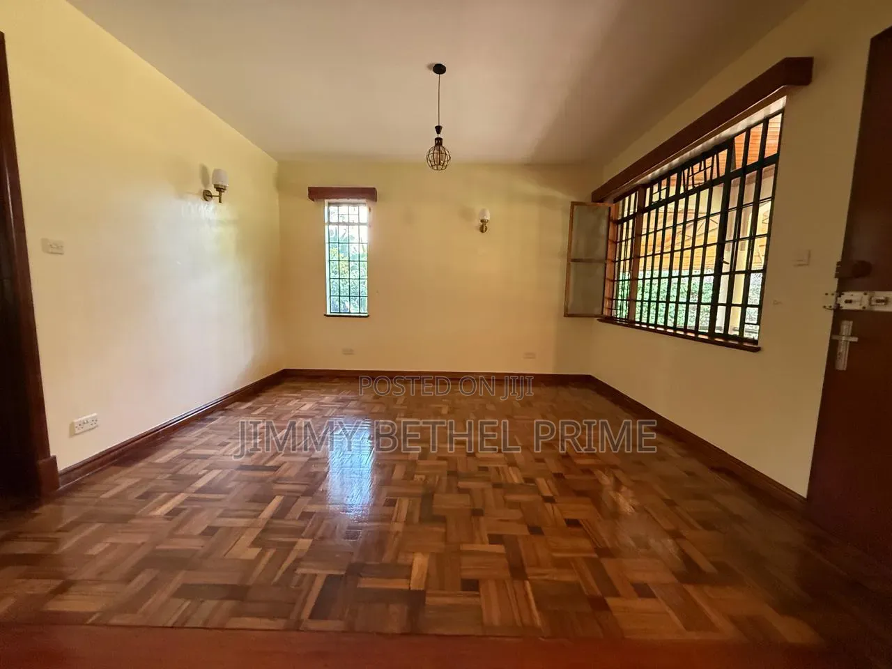 5bdrm House in Nyari for sale