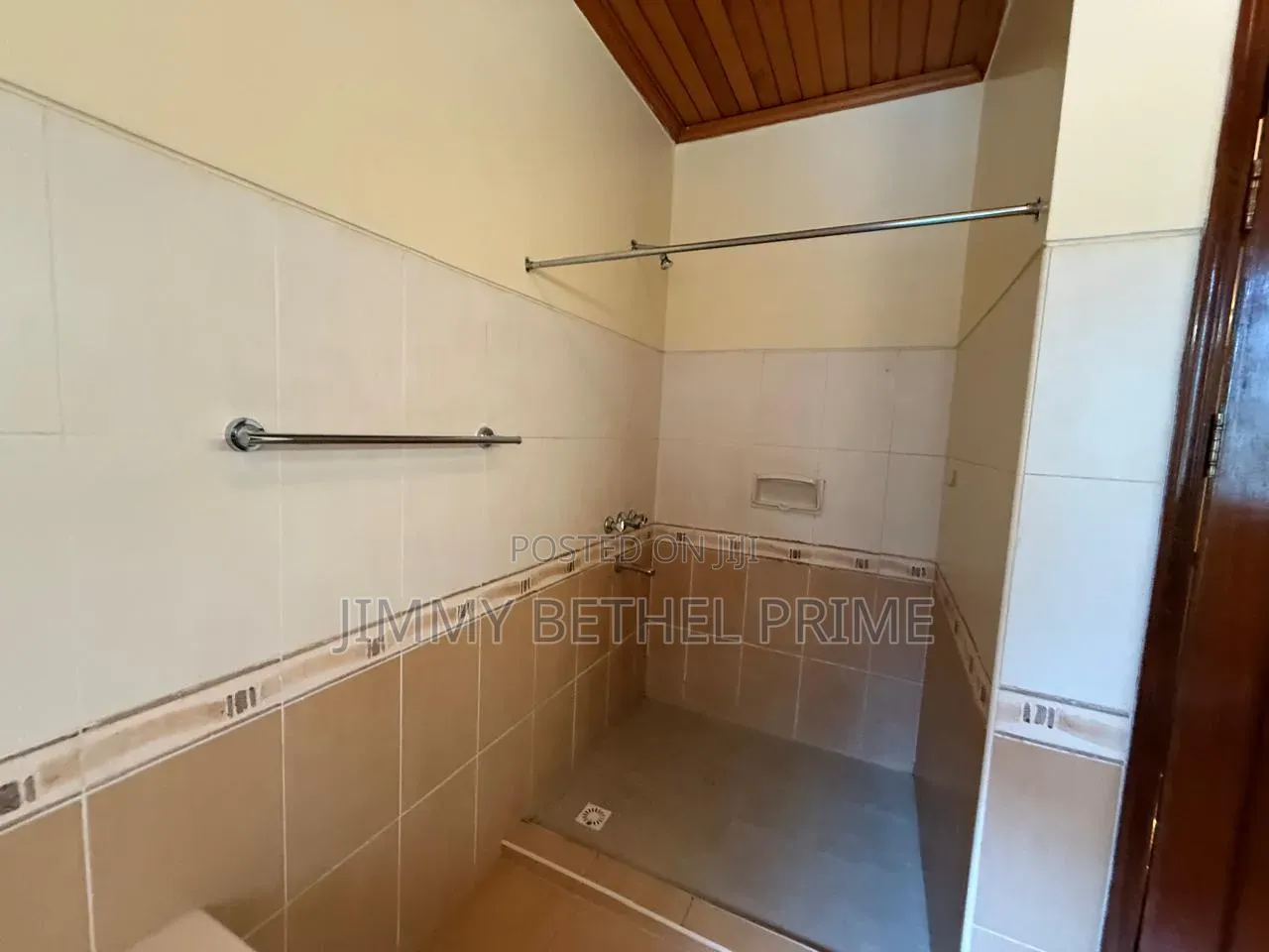 5bdrm House in Nyari for sale