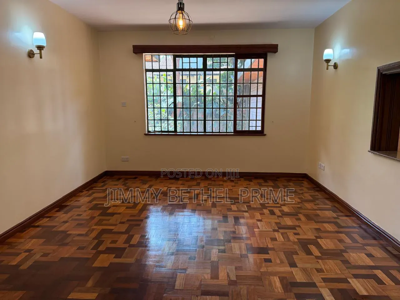 5bdrm House in Nyari for sale