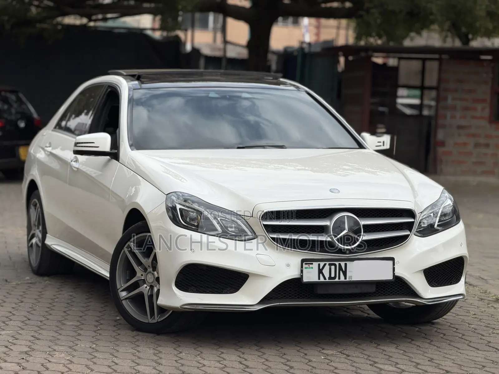 Mercedes-Benz E250 2015 White