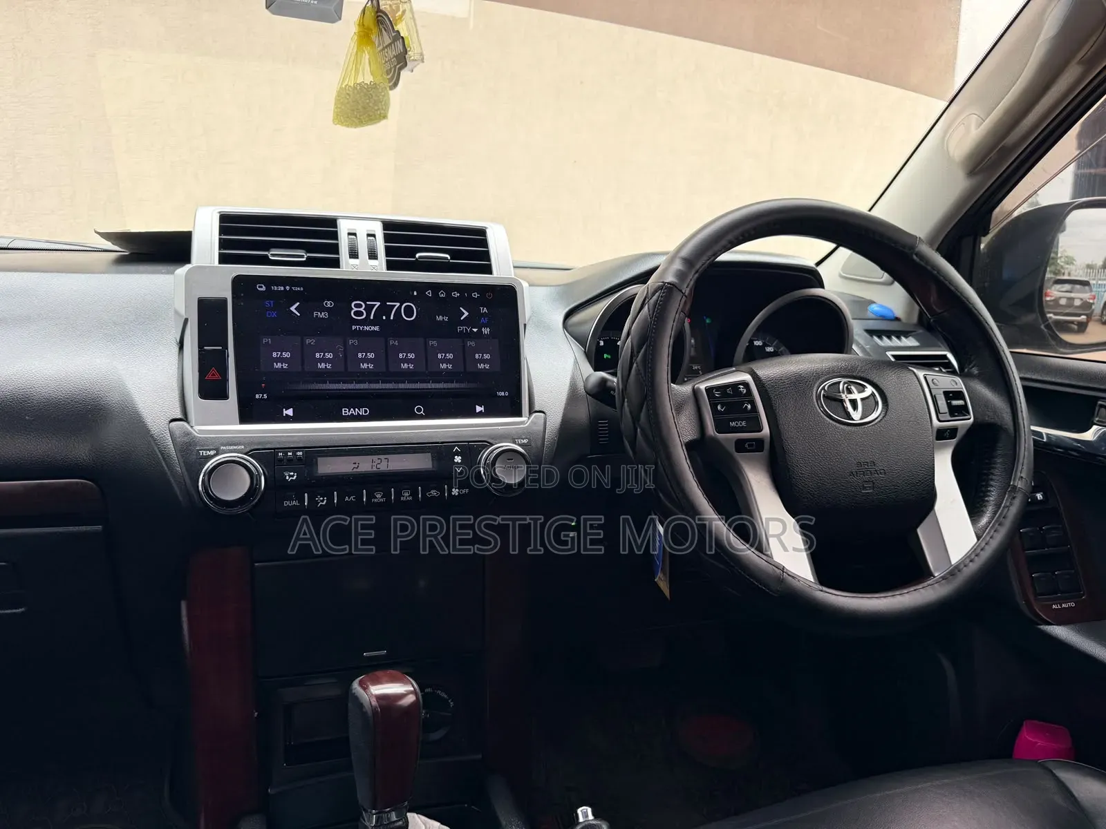 Toyota Land Cruiser Prado 2018 Black