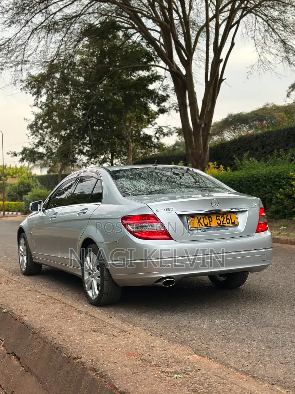 Mercedes-Benz C200 2010 Silver