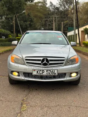 Mercedes-Benz C200 2010 Silver