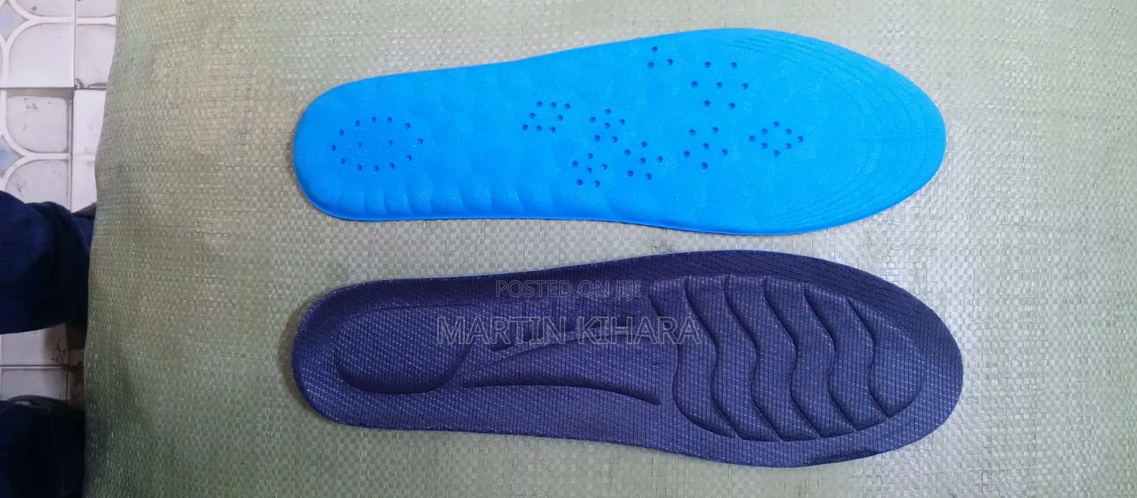 Light Shoe Insoles
