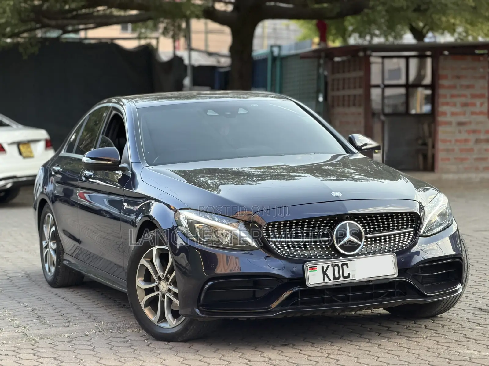 Mercedes-Benz C180 2015 Blue
