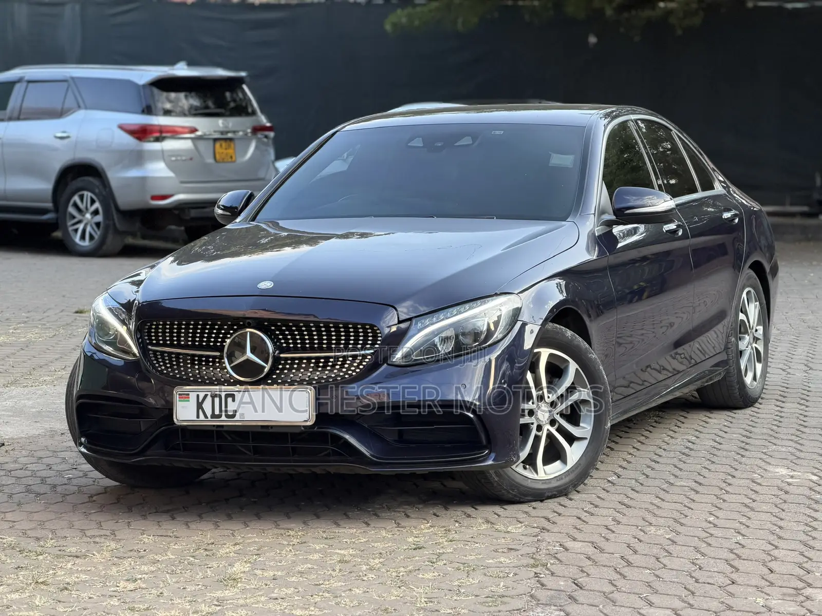 Mercedes-Benz C180 2015 Blue