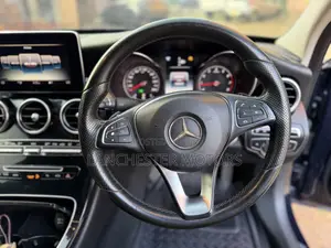 Mercedes-Benz C180 2015 Blue