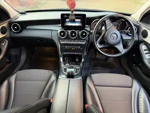 Mercedes-Benz C180 2015 Blue