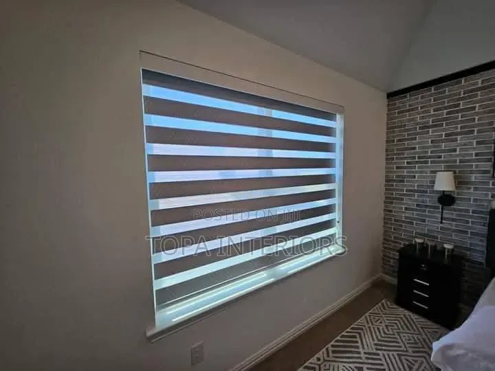 Horizontal Zebra Roller Shades Window Blinds for Home and Office