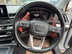 Audi Q5 2.0T Premium AWD quattro 2018 White