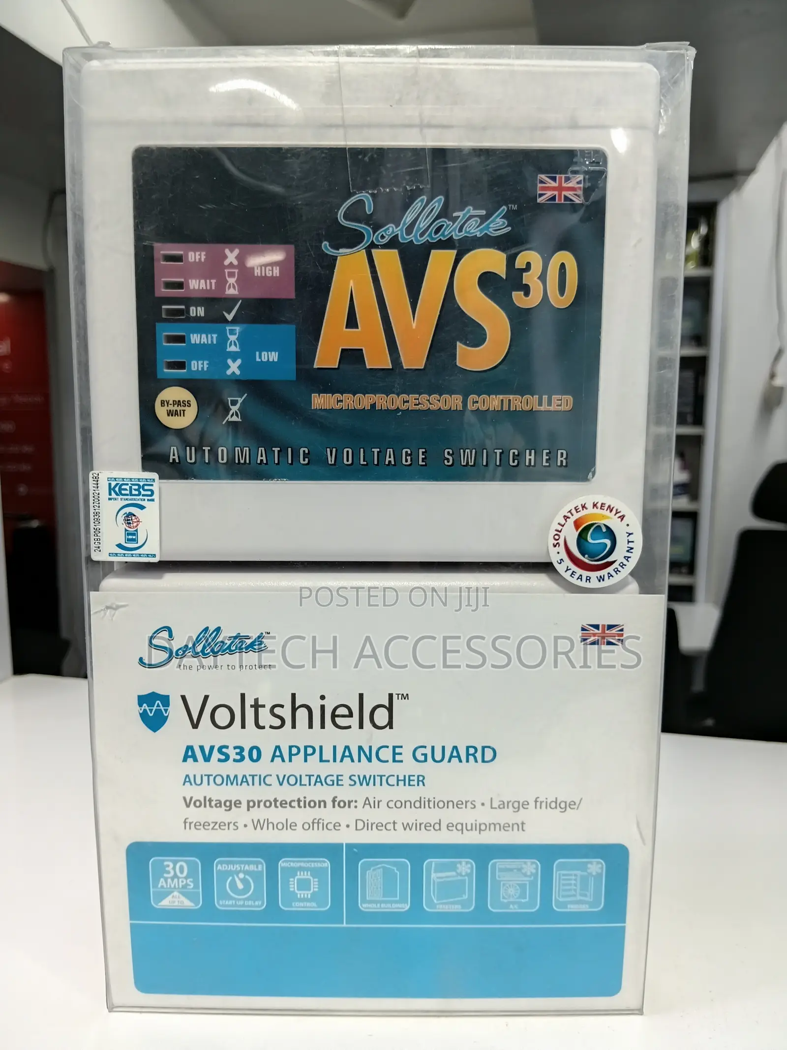 Sollatek AVS30 Is a 30-Amp Microprocessor Automatic Voltage Switcher