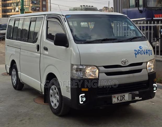 Toyota HiAce 2016 White