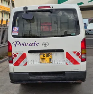 Toyota HiAce 2016 White