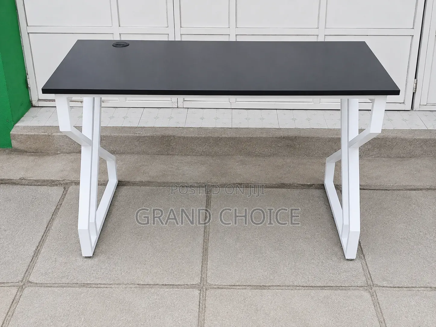 Modern Office Desk 120cm – Black Top White Metal Frame