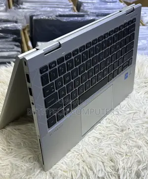 Laptop HP EliteBook 830 G8 16GB Intel Core i7 SSD 512GB