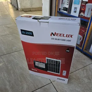 Neelux 200W Solar Flood Light – Outdoor Compound Security Light