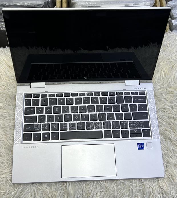 Laptop HP EliteBook 830 G8 16GB Intel Core i7 SSD 512GB