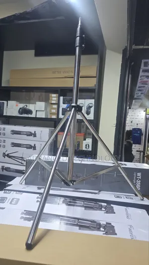 Medium Silver Light Stand 2.1m