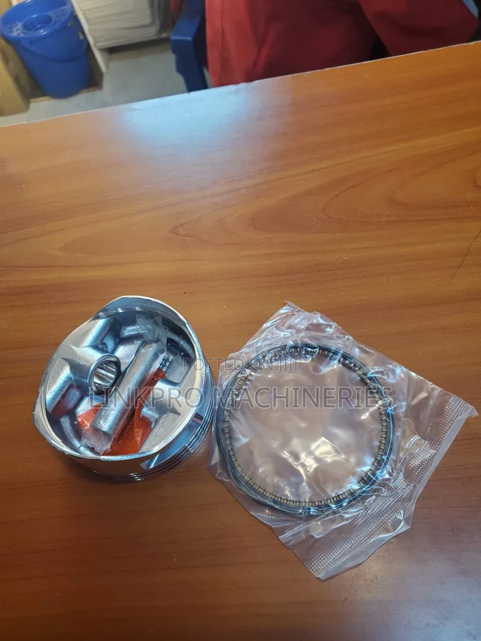 Koshin R180 Piston